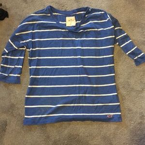 Hollister t shirt